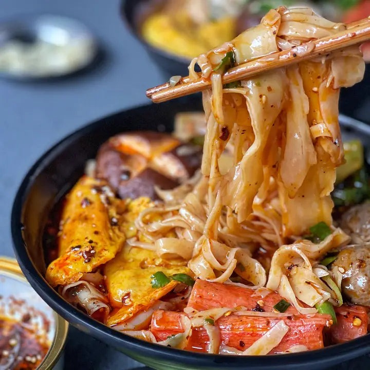 Spicy Hotpot Thick Cut Style Noodles