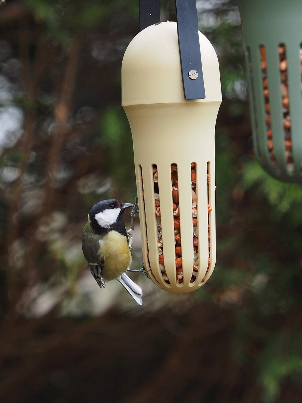 Max Bird Feeder - Dusty Beige