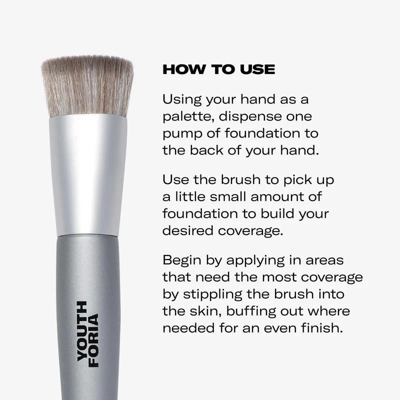 303 Oval Foundation Brush