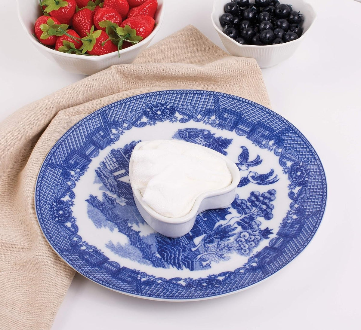 Porcelain Coeur A La Creme - White