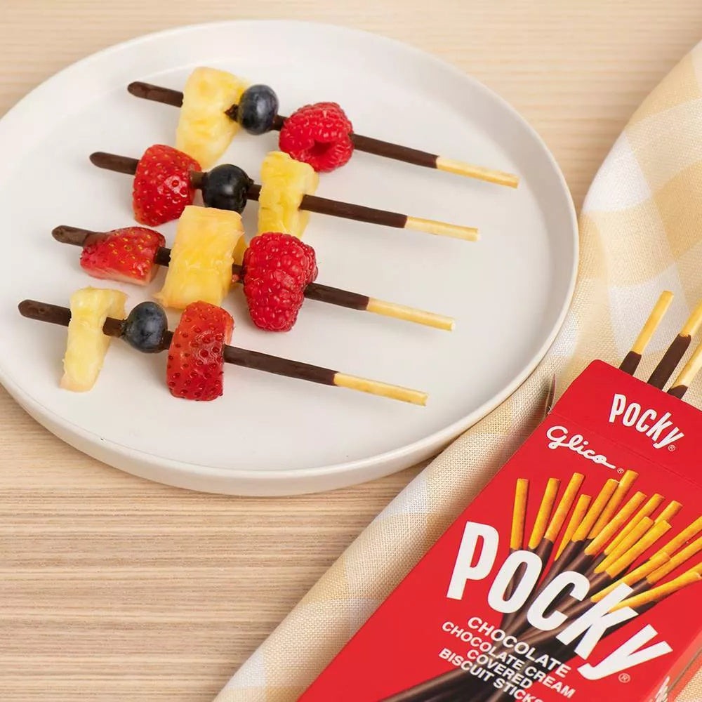 Pocky Chocolate Cream Covered Biscuit Sticks (20 CT)