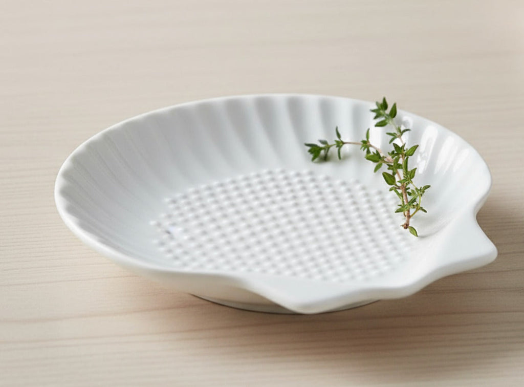 Porcelain Shell Grater