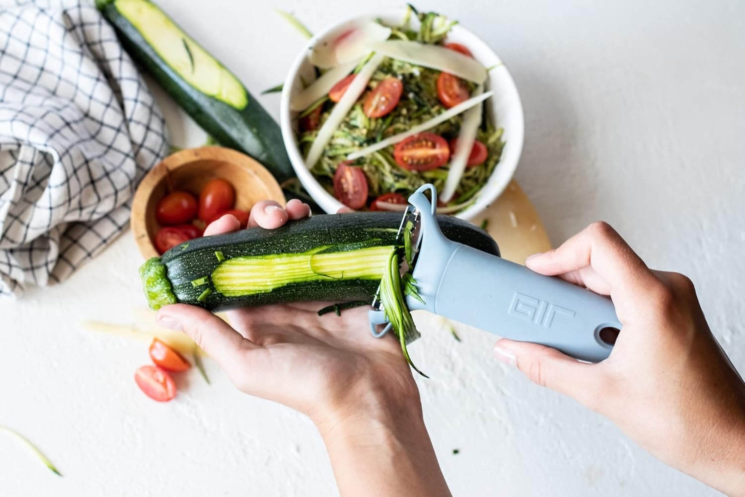 Y-Handle Julienne Peeler - Navy