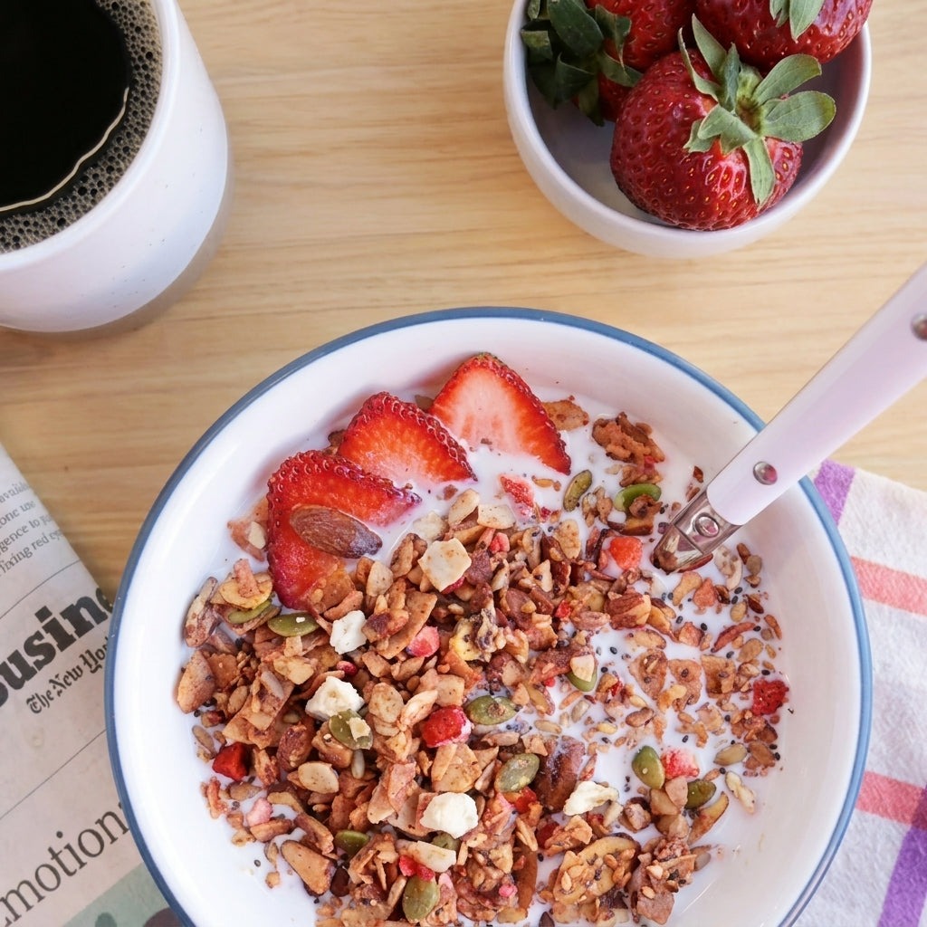 Rise & Shine Granola Strawberry Banana