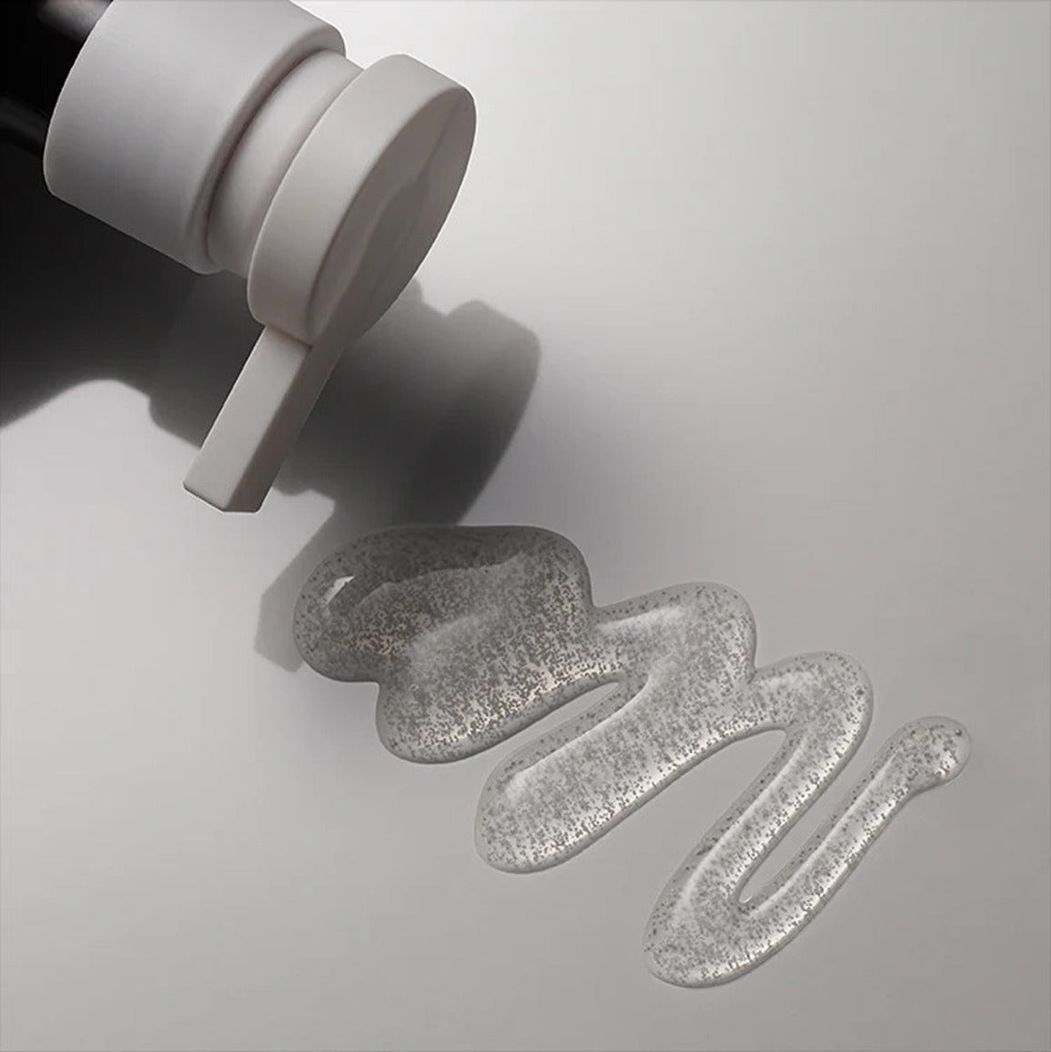 After-Cooking Hand Scrub - Santal & Iris