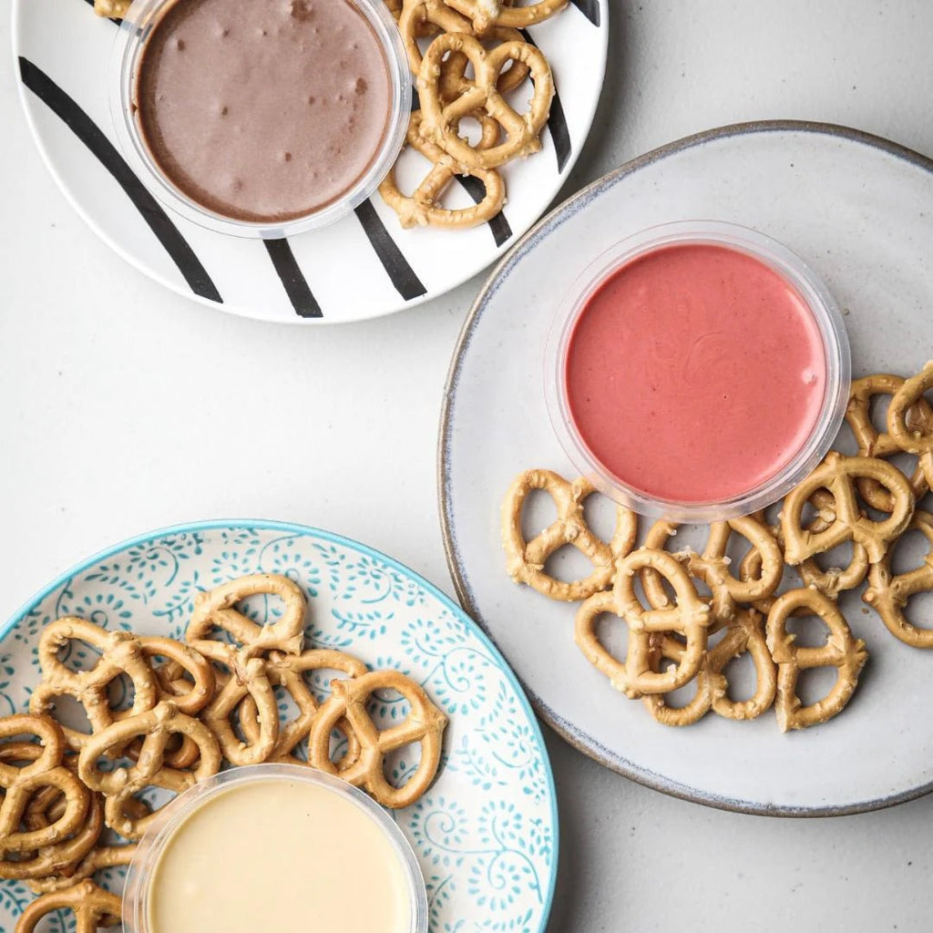Caramel Sea Salt Vanilla Spread & Pretzels