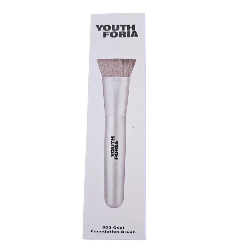 303 Oval Foundation Brush