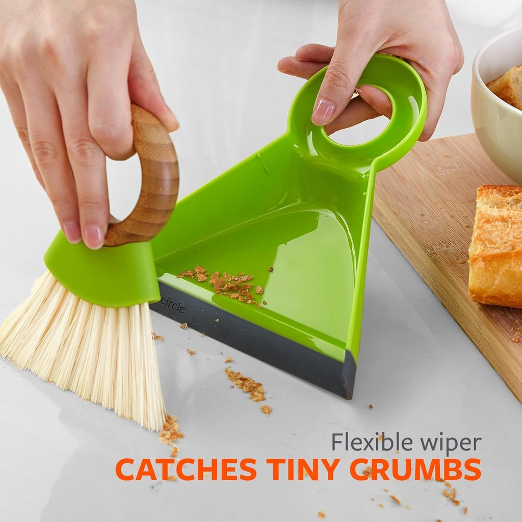 Tiny Team Mini Brush and Dustpan Set - Green