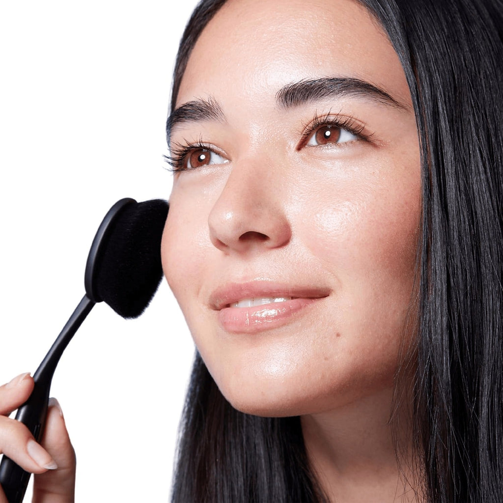 Elite Oval 7 Makeup Brush - Black